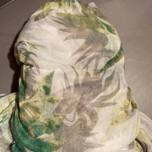 Coverup - Picture 3 of 3